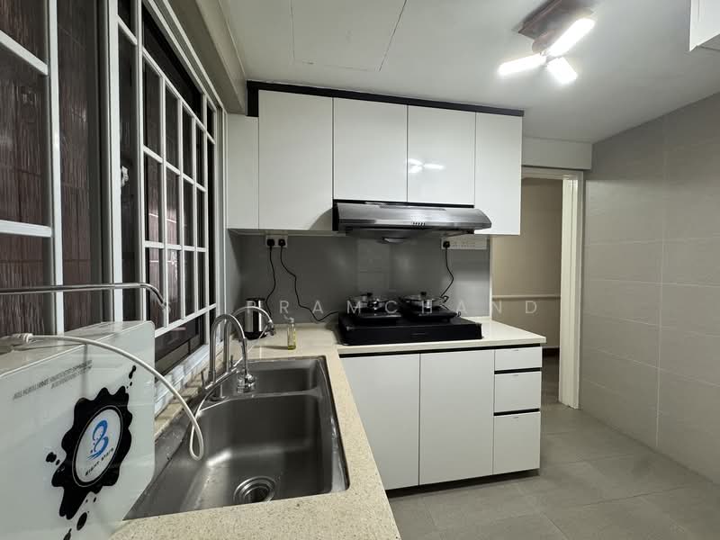 Parc Vista, 454 Corporation Road, Room Rental, 100 sqft, Condominium For Rent, by S. Pramchand, 500067404 - Kitchen - PropertyGuru.com.sg