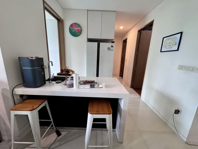 St Patrick's Residences, 60 St. Patrick'S Road, 4 Bedrooms, 1,518 sqft, Apartment For Rent, by Ray Peh, 500067407 - Dry Kitchen - PropertyGuru.com.sg