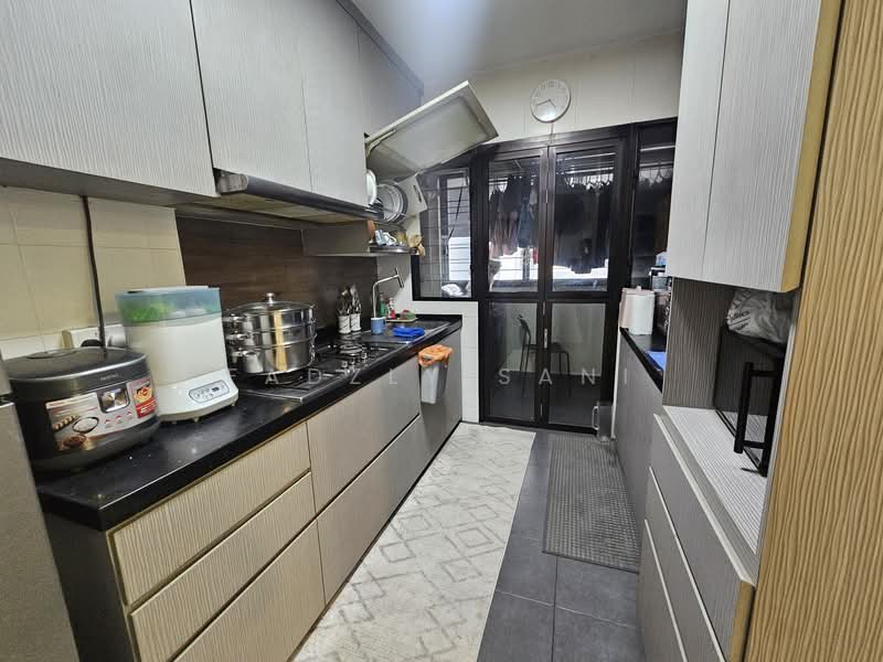 259A Punggol Field HDB Flat For Sale at S$ 645,000 | PropertyGuru Singapore - Kitchen