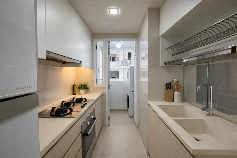 The Tampines Trilliant Executive Condominium For Sale at S$ 1,610,000 | PropertyGuru Singapore - Kitchen