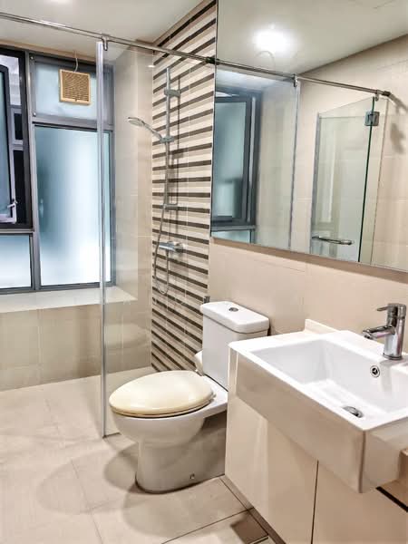 ClementiWoods Condominium, West Coast Road, 3 Bedrooms, 1,389 sqft, Condominium For Sale, by Francis Tay, 500067429 - Bathroom - PropertyGuru.com.sg