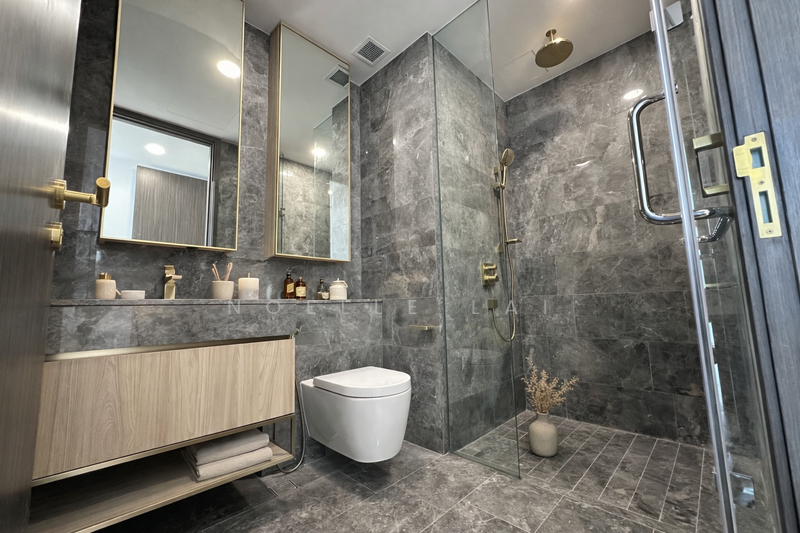 Meyer Mansion Condominium For Sale at S$ 3,488,000 | PropertyGuru Singapore - Bathroom