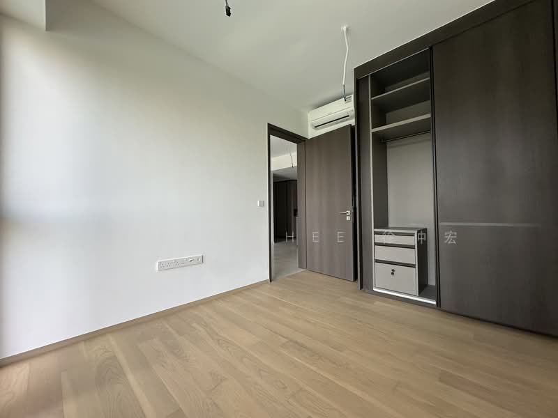 Piccadilly Grand, 1 Northumberland Road, 2 Bedrooms, 710 sqft, Condominium For Rent, by Alfred Chee 徐仲宏, 500067446 - Master Bedroom - PropertyGuru.com.sg