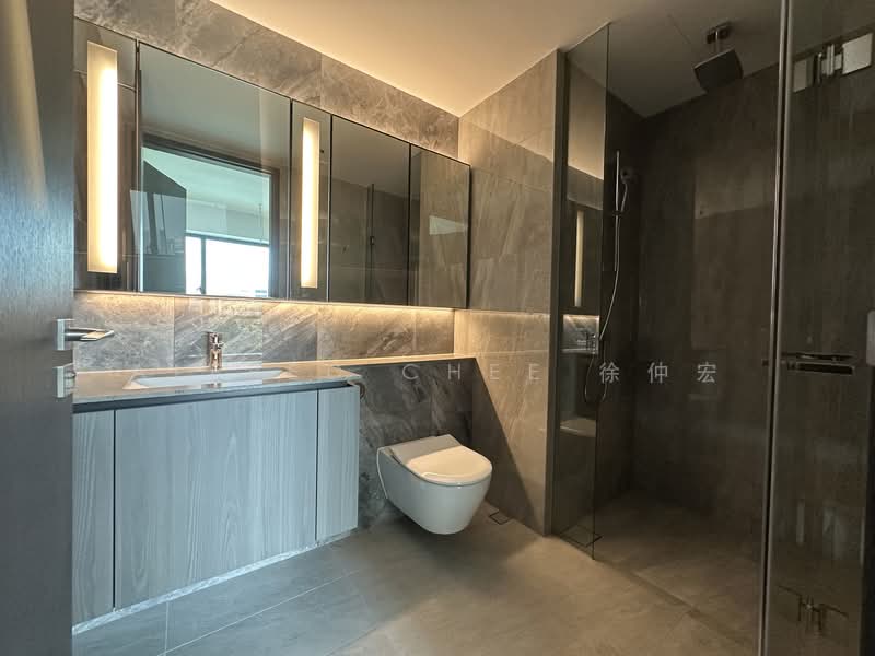 Piccadilly Grand, 1 Northumberland Road, 2 Bedrooms, 710 sqft, Condominium For Rent, by Alfred Chee 徐仲宏, 500067446 - Master Bathroom - PropertyGuru.com.sg