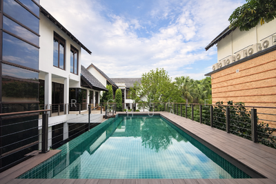 For Sale - Pinewood Grove