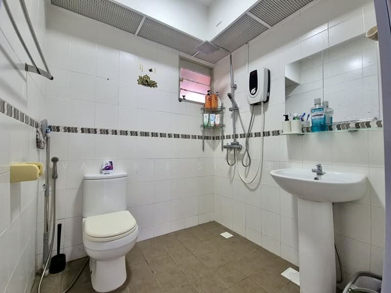 986B Buangkok Crescent HDB Flat For Sale at S$ 528,888 | PropertyGuru Singapore