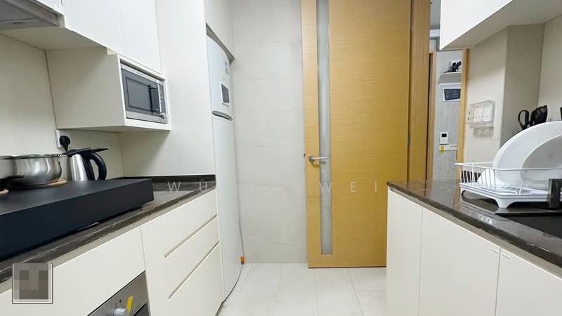 The Crest, 105 Prince Charles Crescent, Room Rental, 90 sqft, Condominium For Rent, by Wu JiaWei, 500067461 - Kitchen - PropertyGuru.com.sg