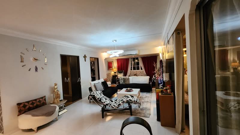 134 Pasir Ris Street 11 HDB Flat For Sale at S$ 895,000 | PropertyGuru Singapore - Living Room