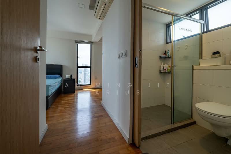 92 Dawson Road HDB Flat For Sale at S$ 1,450,000 | PropertyGuru Singapore - Master Bedroom