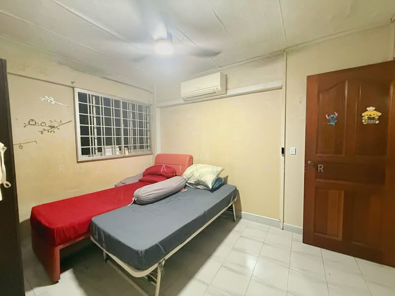 208 Yishun Street 21 HDB Flat For Sale at S$ 560,000 | PropertyGuru Singapore