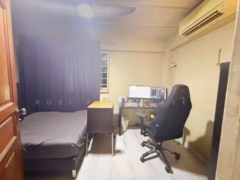 208 Yishun Street 21 HDB Flat For Sale at S$ 560,000 | PropertyGuru Singapore