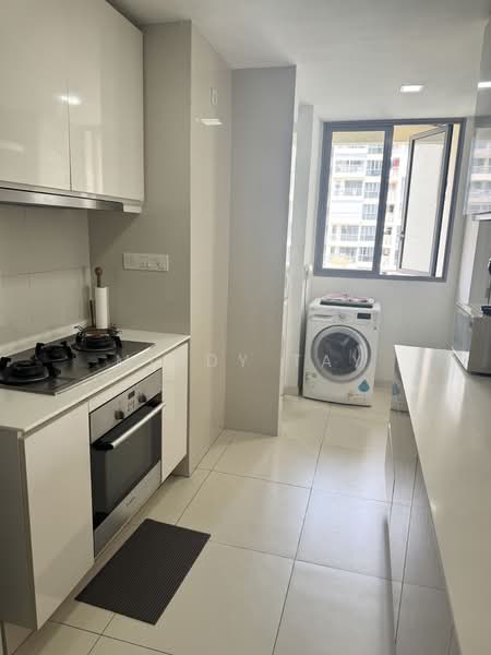 Bedok Residences, 24 Bedok North Drive, 3 Bedrooms, 1,216 sqft, Condominium For Rent, by Mindy Tay, 500067479 - Kitchen - PropertyGuru.com.sg