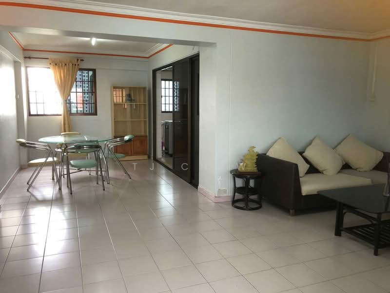 30 Jalan Bahagia, 30 Jalan Bahagia, 2 Bedrooms, 904 sqft, HDB Flat For Rent, by TJ Chew, 500067481 - Living Room - PropertyGuru.com.sg
