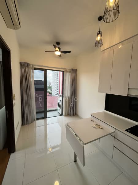 Millage Apartment For Sale at S$ 880,000 | PropertyGuru Singapore - Kitchen