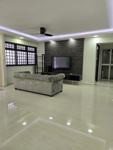448 fajar Road, , 3 Bedrooms, 1,076 sqft, HDB Flat For Rent, by Hannah Tan, 500067508 - Living Room - PropertyGuru.com.sg