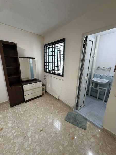 321 Bukit Batok Street 33, 321 Bukit Batok Street 33, Room Rental, 125 sqft, HDB Flat For Rent, by Jeremy Chew, 500067526 - Interior - PropertyGuru.com.sg
