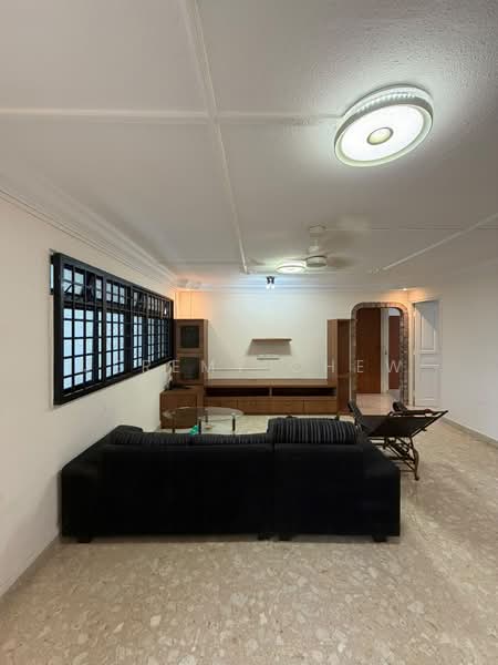 321 Bukit Batok Street 33, 321 Bukit Batok Street 33, Room Rental, 125 sqft, HDB Flat For Rent, by Jeremy Chew, 500067526 - Living Room - PropertyGuru.com.sg