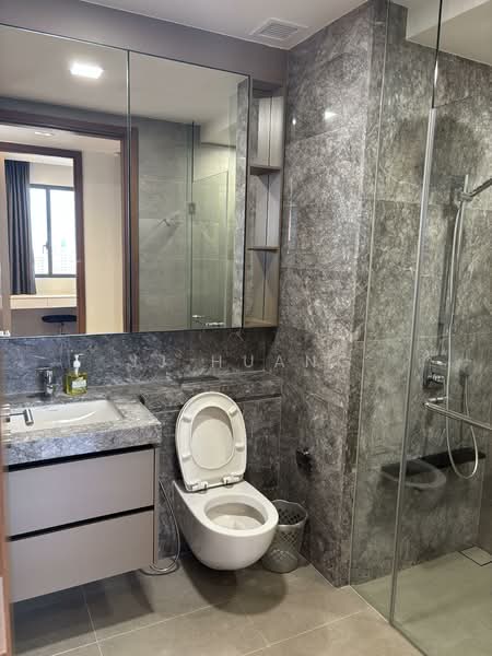 Stirling Residences, 23 Stirling Road, 2 Bedrooms, 635 sqft, Condominium For Sale, by JJ Huang, 500067537 - Bathroom - PropertyGuru.com.sg