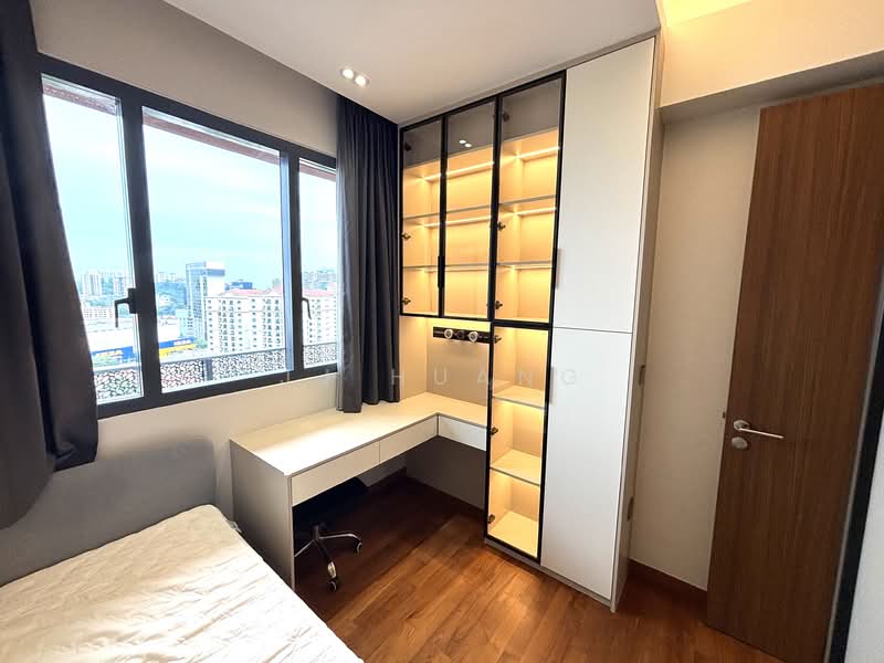 Stirling Residences, 23 Stirling Road, 2 Bedrooms, 635 sqft, Condominium For Sale, by JJ Huang, 500067537 - Bedroom - PropertyGuru.com.sg