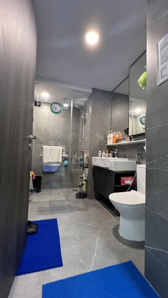 Riverfront Residences, 41 Hougang Avenue 7, Studio, 463 sqft, Condominium For Rent, by Walter Tang, 500067547 - Bathroom - PropertyGuru.com.sg