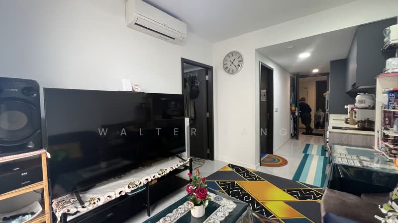 Riverfront Residences, 41 Hougang Avenue 7, Studio, 463 sqft, Condominium For Rent, by Walter Tang, 500067547 - Living Room - PropertyGuru.com.sg