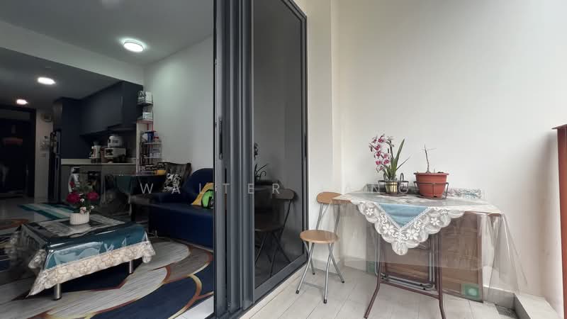 Riverfront Residences, 41 Hougang Avenue 7, Studio, 463 sqft, Condominium For Rent, by Walter Tang, 500067547 - Living Room - PropertyGuru.com.sg