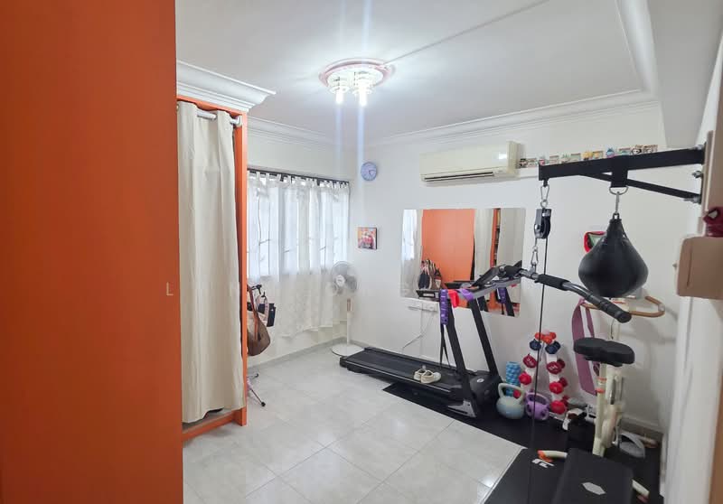 158 Tampines Street 12 HDB Flat For Sale at S$ 680,000 | PropertyGuru Singapore - Bedroom 1