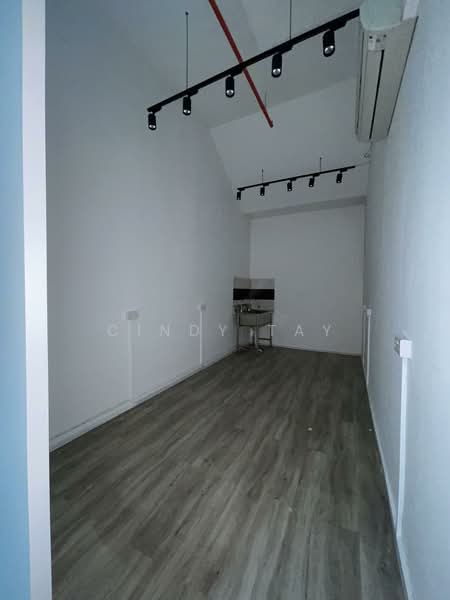 The Garden Residences Condominium For Sale at S$ 888,000 | PropertyGuru Singapore - Interior