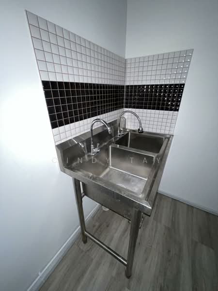 The Garden Residences Condominium For Sale at S$ 888,000 | PropertyGuru Singapore - Interior