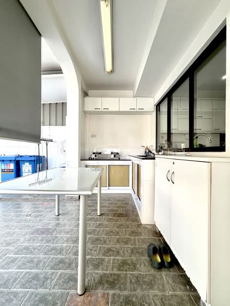 Toh Yi Semi-Detached House For Sale at S$ 7,500,000 | PropertyGuru Singapore - Kitchen