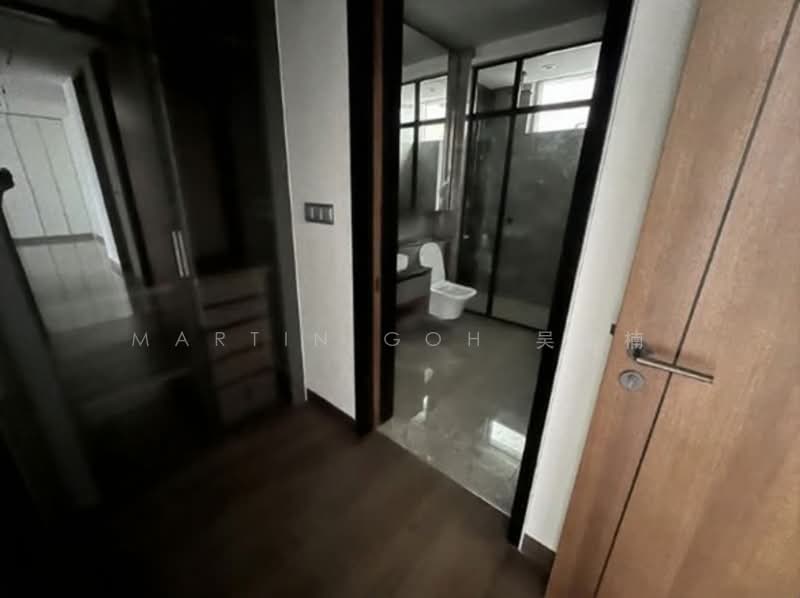 Boulevard 88, 86 Orchard Boulevard, 2 Bedrooms, 1,313 sqft, Condominium For Rent, by Martin Goh 吴伟楠, 500067606 - Bathroom - PropertyGuru.com.sg