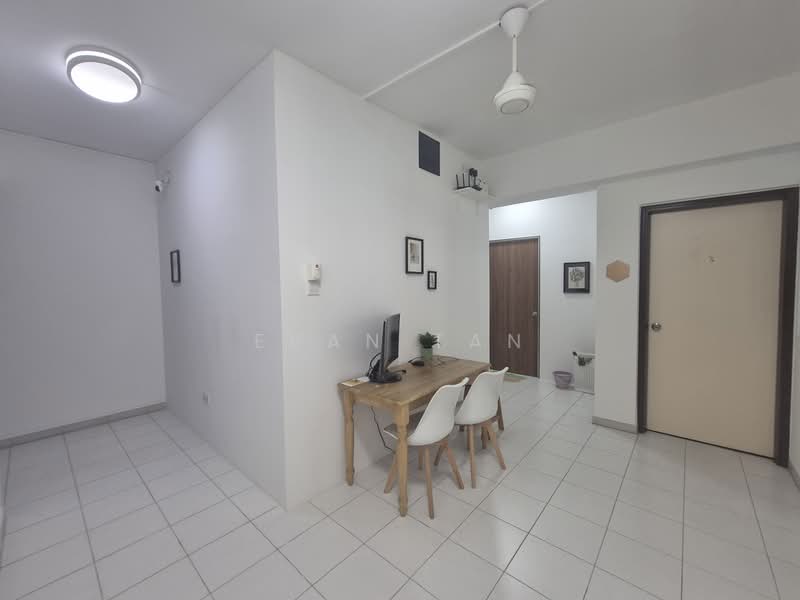 Fernwood Towers, 24 Fernwood Terrace, Room Rental, 150 sqft, Condominium For Rent, by Evan Tan, 500067608 - Interior - PropertyGuru.com.sg