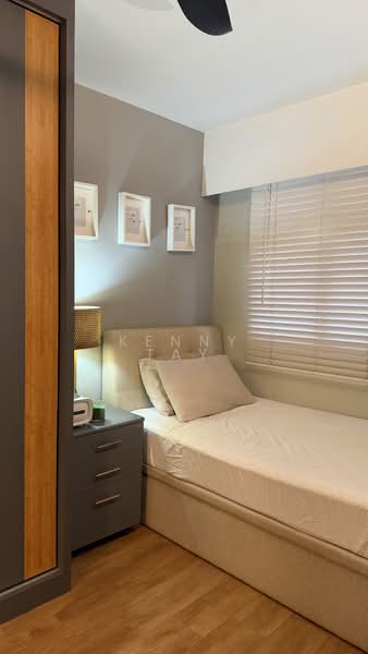 693A Woodlands Avenue 6 HDB Flat For Sale at S$ 590,000 | PropertyGuru Singapore - Bedroom