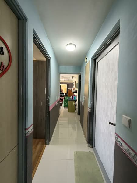 138A Lorong 1A Toa Payoh HDB Flat For Sale at S$ 1,630,000 | PropertyGuru Singapore - Corridor