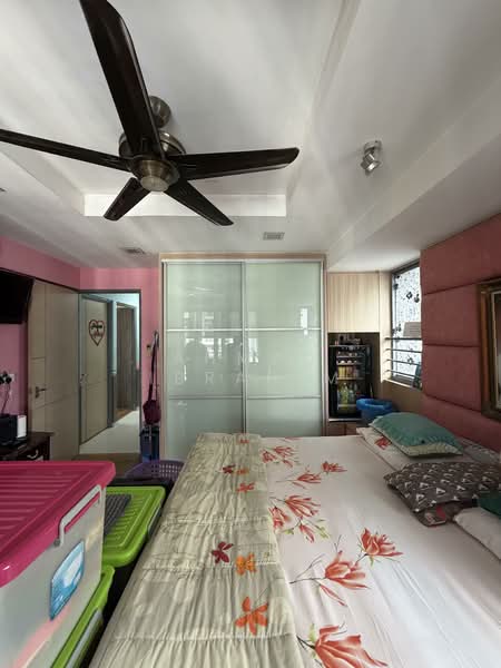 138A Lorong 1A Toa Payoh HDB Flat For Sale at S$ 1,630,000 | PropertyGuru Singapore - Bedroom