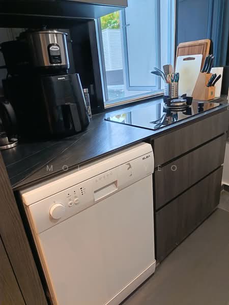 Urban Edge @ Holland V, 2 Ford Avenue, 2 Bedrooms, 969 sqft, Apartment For Rent, by Molene Yeo, 500067619 - Kitchen - PropertyGuru.com.sg