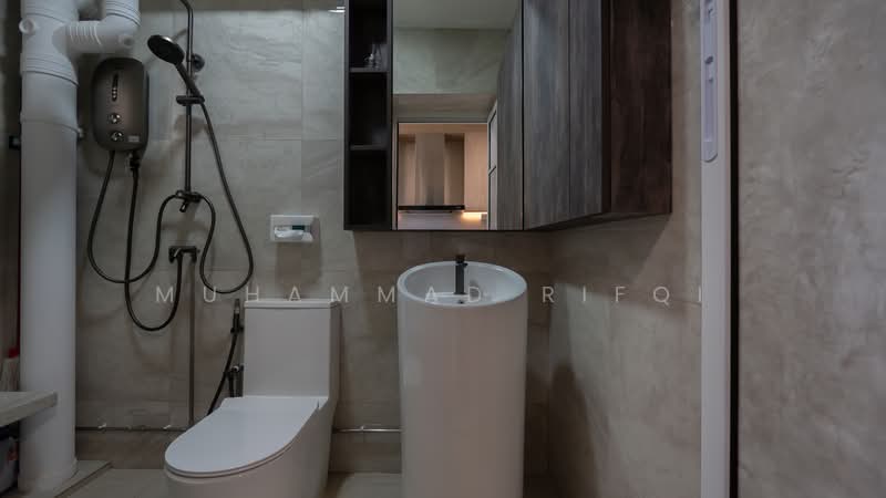 553 Woodlands Drive 44 HDB Flat For Sale at S$ 690,000 | PropertyGuru Singapore - Bathroom