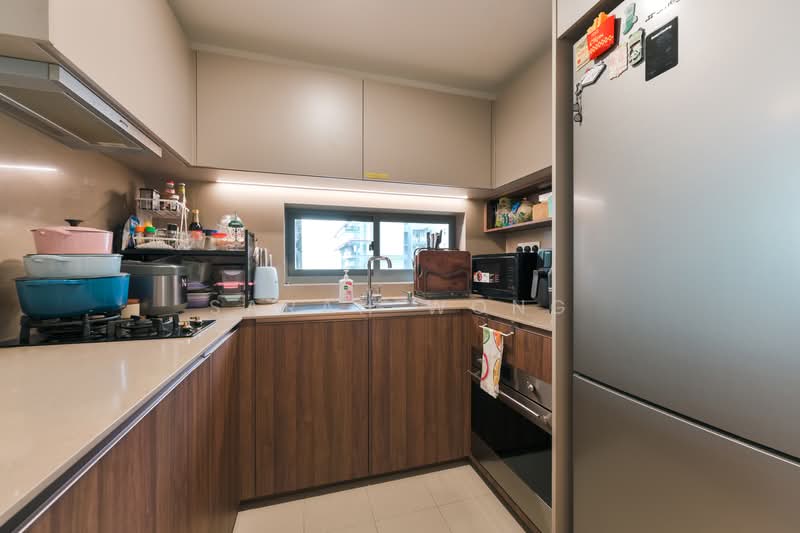 JadeScape Condominium For Sale at S$ 2,428,000 | PropertyGuru Singapore - Kitchen