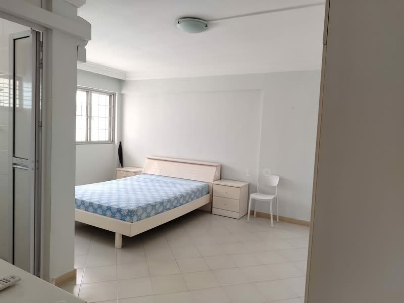 221 Yishun Street 21, 221 Yishun Street 21, 3 Bedrooms, 1,302 sqft, HDB Flat For Rent, by Shania Lo, 500067642 - Bedroom - PropertyGuru.com.sg