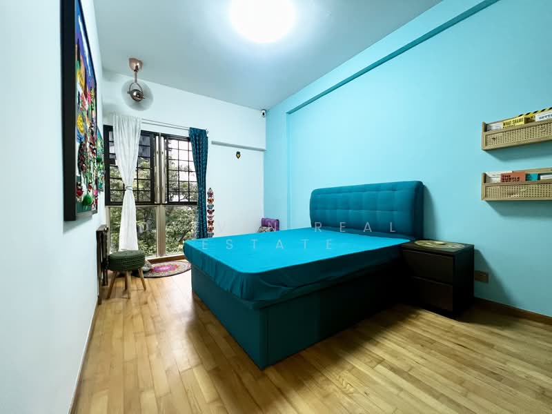 Regent Park, , 2 Bedrooms, 958 sqft, Condominium For Rent, by DOEVEN REAL ESTATE, 500067646 - Bedroom - PropertyGuru.com.sg