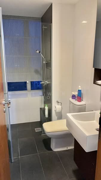 The Parc Condominium Condominium For Sale at S$ 2,700,000 | PropertyGuru Singapore - Bathroom