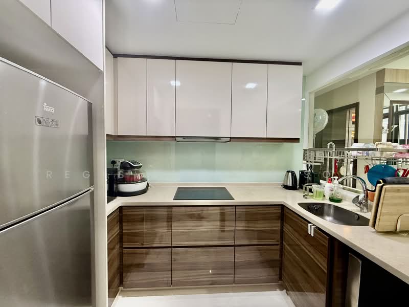 The Bently Residences@Kovan Condominium For Sale at S$ 2,280,000 | PropertyGuru Singapore - Kitchen