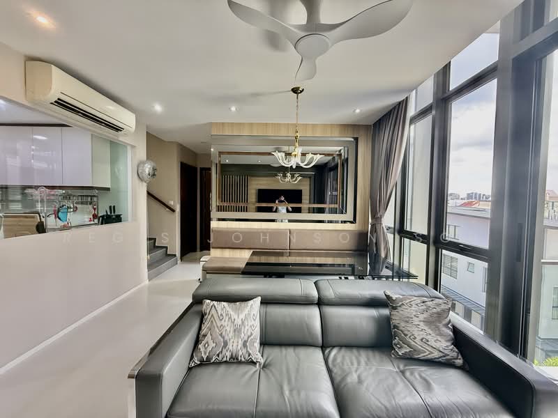 The Bently Residences@Kovan Condominium For Sale at S$ 2,280,000 | PropertyGuru Singapore - Living Room