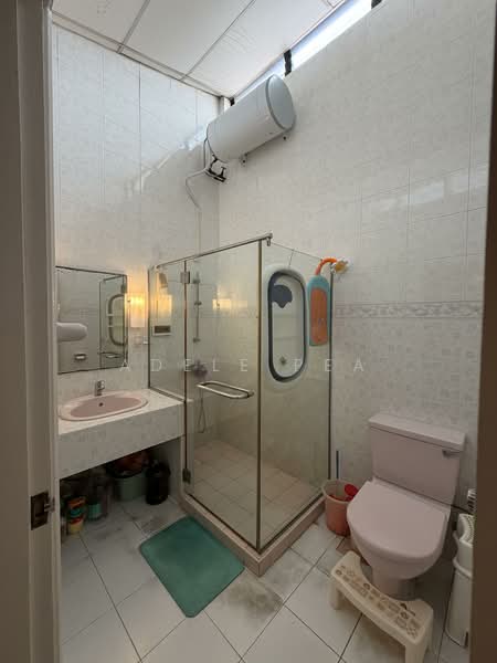 Bedok Ria Terraced House For Sale at S$ 4,800,000 | PropertyGuru Singapore - Common Bathroom