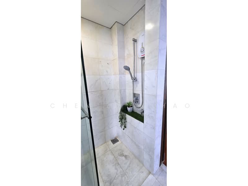 Park Residences Kovan, 831 Upper Serangoon Road, 1 Bedroom, 323 sqft, Apartment For Rent, by Chen Zhen Hao, 500067667 - Bathroom 1 - PropertyGuru.com.sg