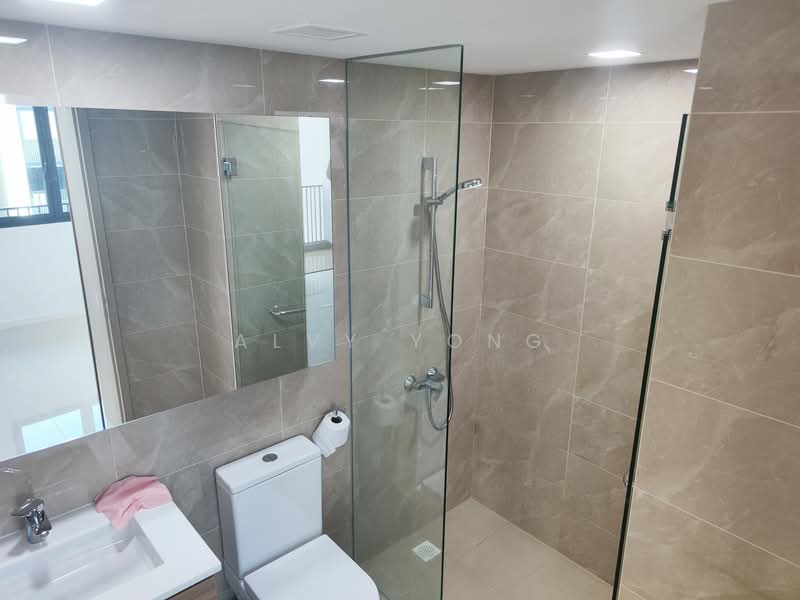 Treasure at Tampines, 57 Tampines Lane, 1 Bedroom, 463 sqft, Condominium For Rent, by Alvy Yong, 500067668 - Bathroom - PropertyGuru.com.sg