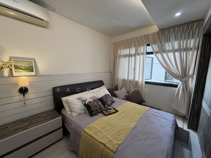 18 Cantonment Close HDB Flat For Sale at S$ 778,000 | PropertyGuru Singapore - Bedroom
