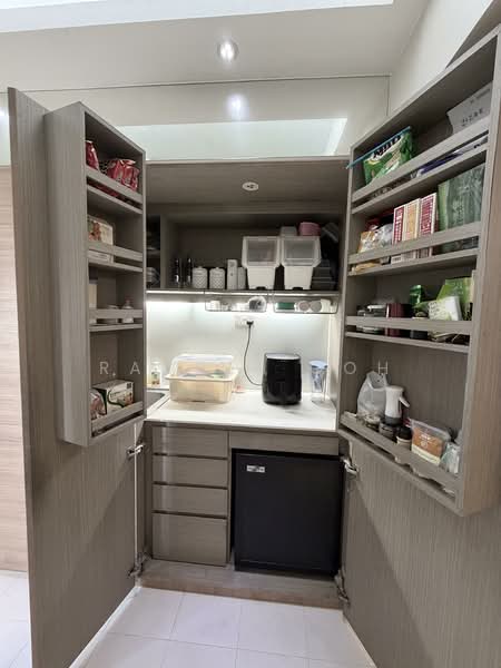 18 Cantonment Close HDB Flat For Sale at S$ 778,000 | PropertyGuru Singapore - Interior