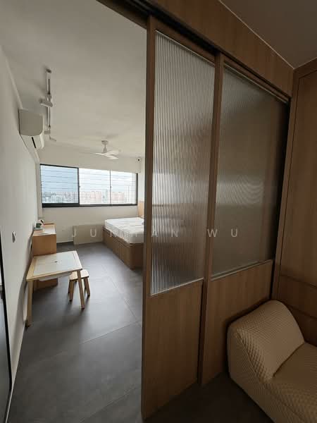 239 Lorong 1 Toa Payoh, 239 Lorong 1 Toa Payoh, 3 Bedrooms, 1,108 sqft, HDB Flat For Rent, by Junhan Wu, 500067674 - Guest Bedroom - PropertyGuru.com.sg