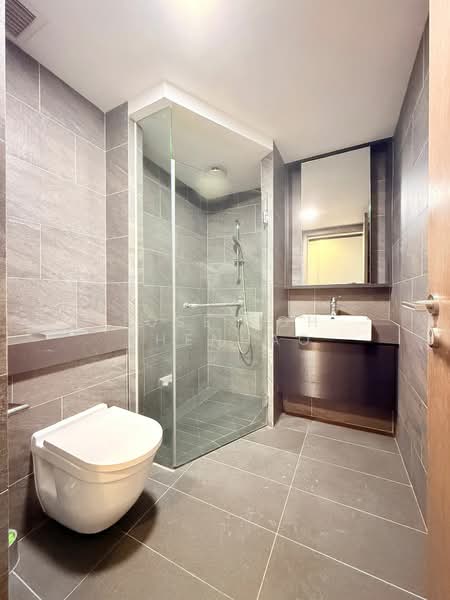 Affinity At Serangoon Condominium For Sale at S$ 1,438,000 | PropertyGuru Singapore - Bathroom